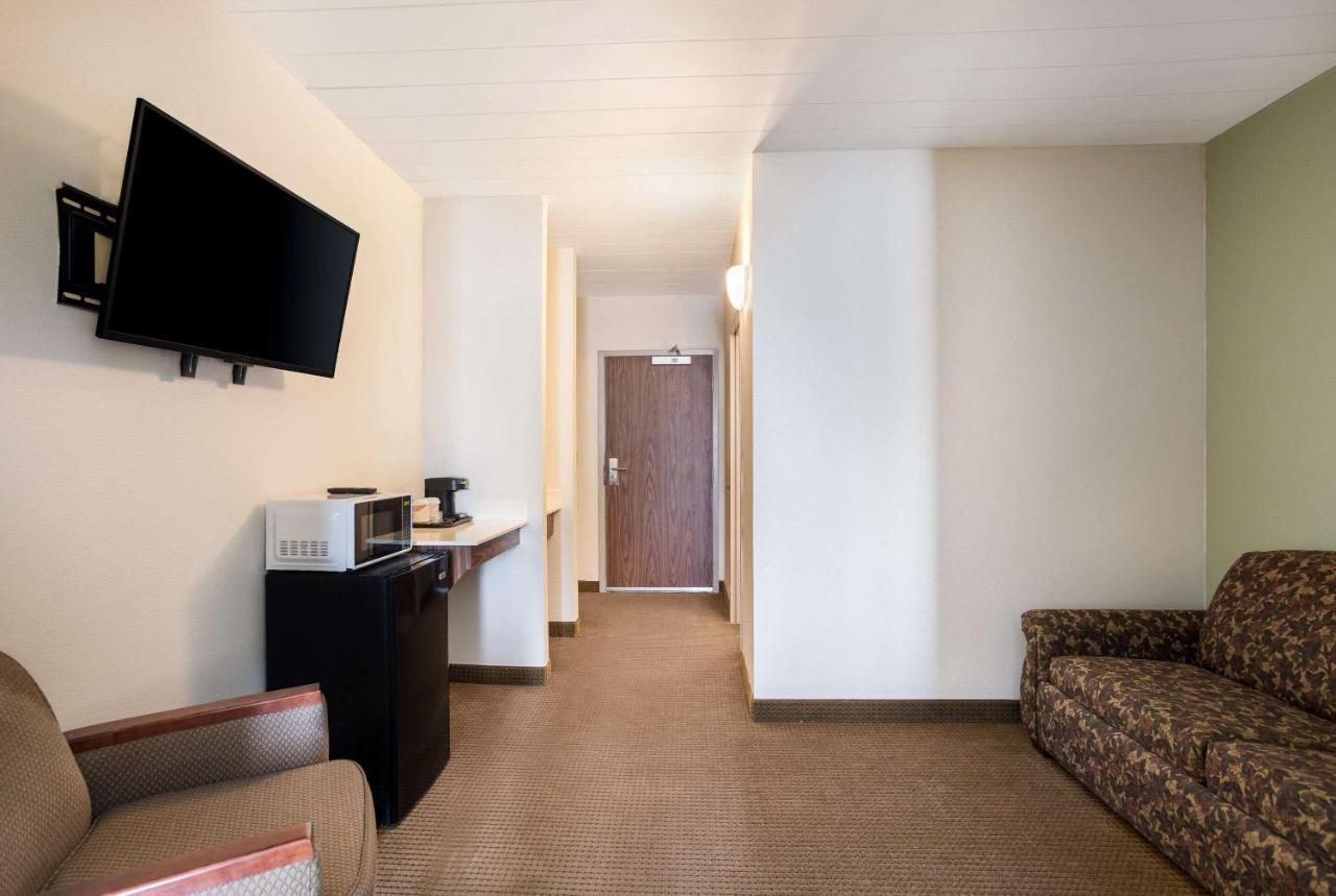 Quality Inn & Suites Monterey, Tn - Crossville, Tn Buitenkant foto
