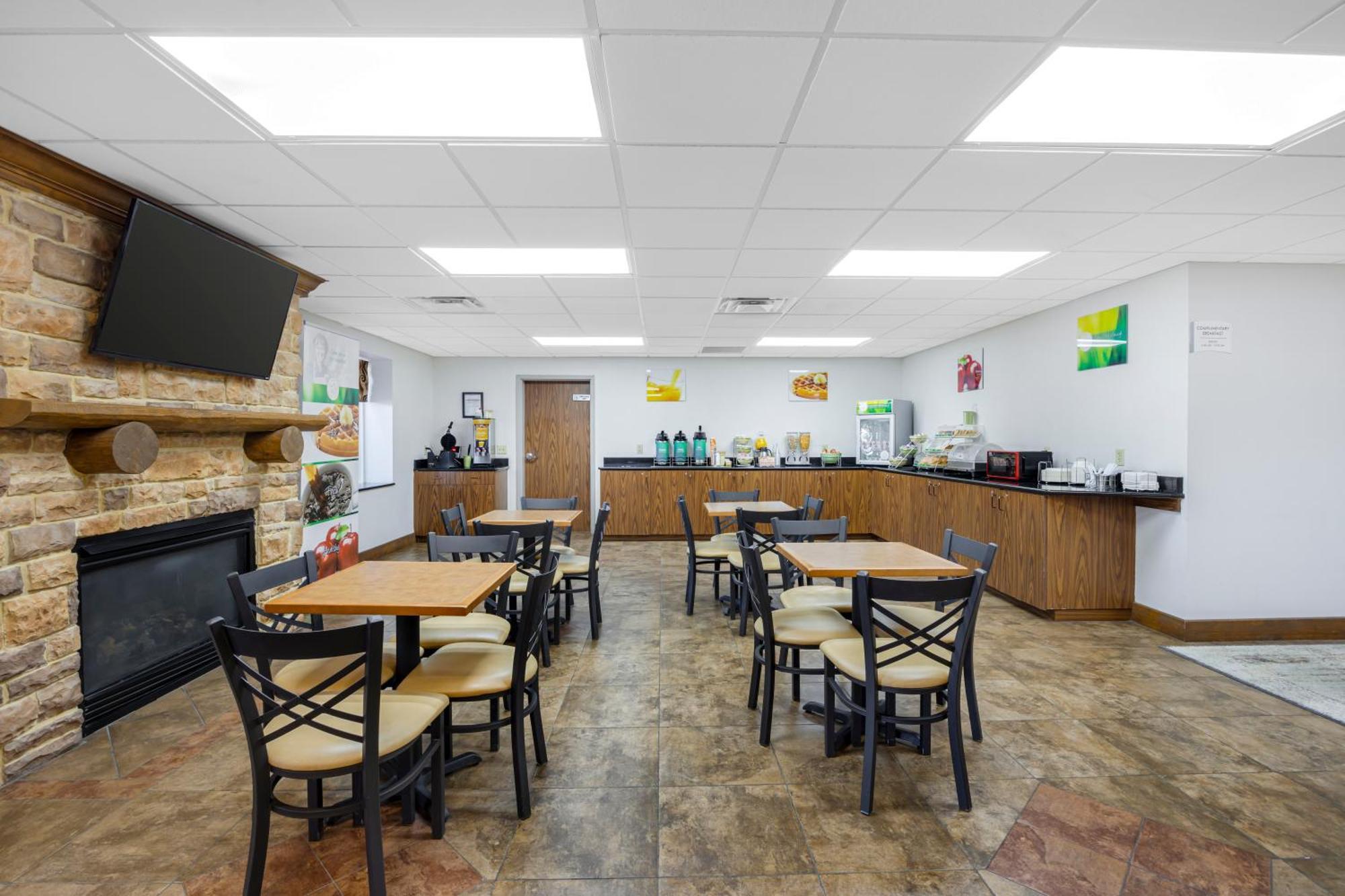 Quality Inn & Suites Monterey, Tn - Crossville, Tn Buitenkant foto